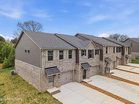 3rd image of 8934 Keenberg Ln