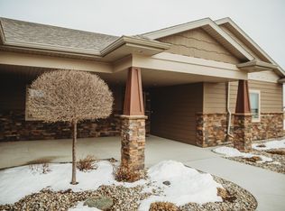 1731 S McCoy St, Aberdeen, SD 57401