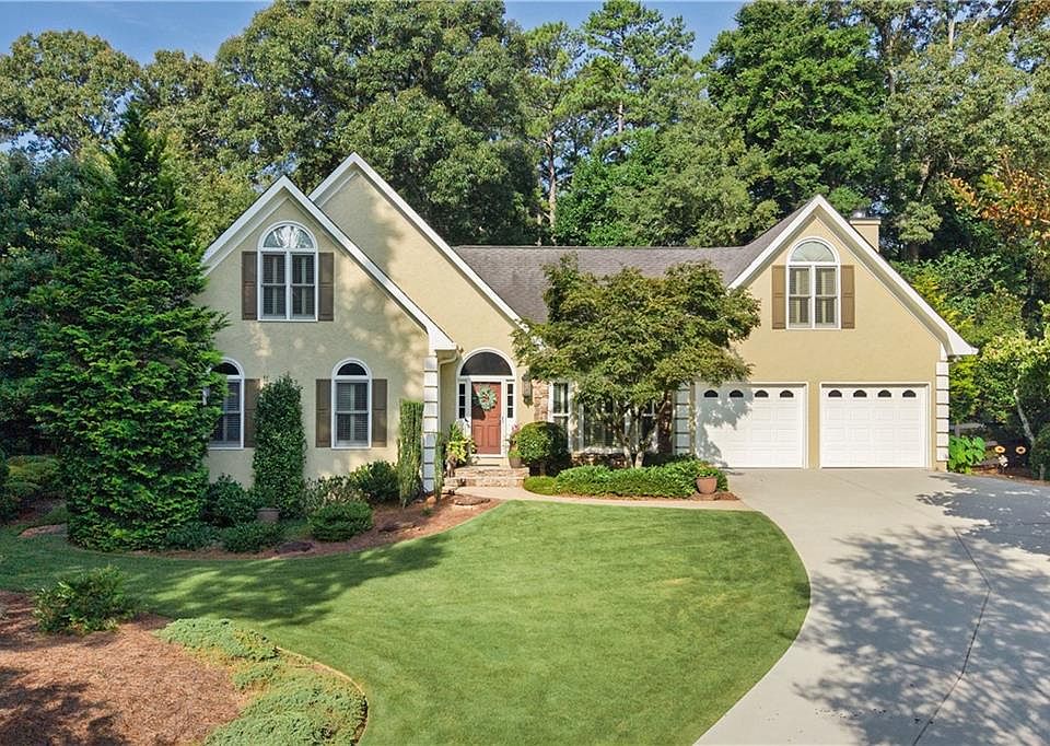1st image of 612 Trailwood Ln SW