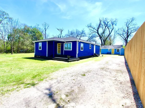 2022 Ladin Dr, Houston, TX 77039