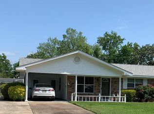 105 Mosby Ct, Vidalia, LA 71373