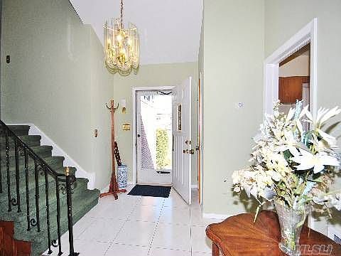 5th image of 436 Kinsley Ct