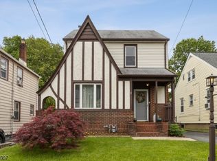 17 Clay St, Clifton, NJ 07014