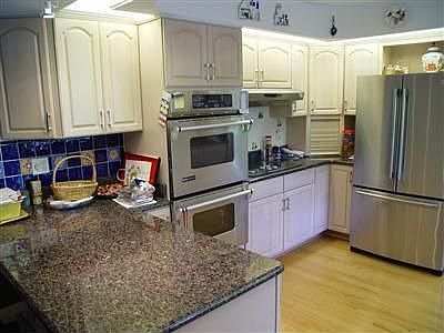 5th image of 6000 Lynnaway Dr