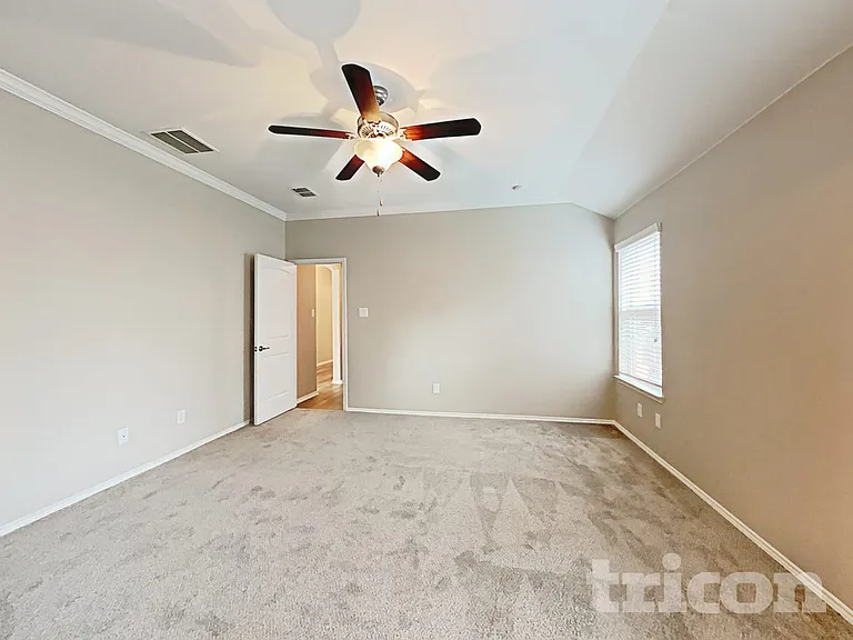 529 Cheyenne Dr — Photo 7