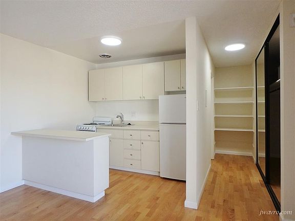 3rd image of 655 Kansas St #407