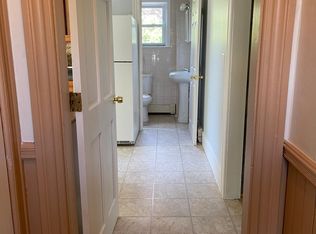 562 Newport Ave, Attleboro, MA 02703