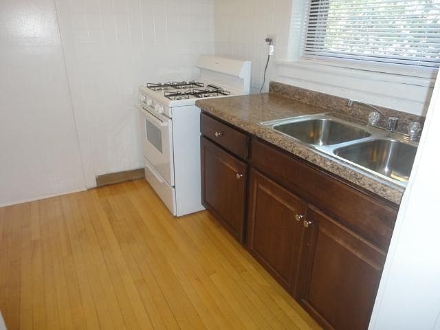 1st image of 3931 N Keeler Ave #1A