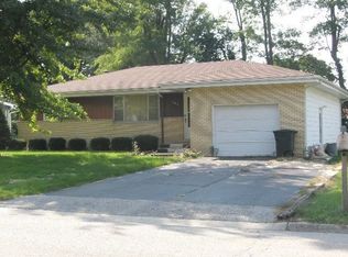 105 Brentwood Dr, East Peoria, IL 61611