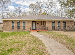 2323 Homeway Cir, Dallas, TX 75228