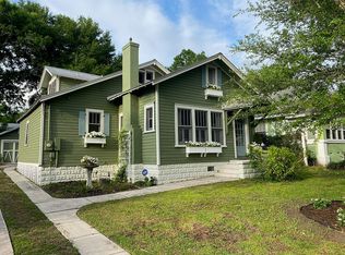 413 E 9th Ave, Mount Dora, FL 32757
