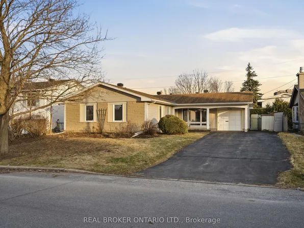 1294 Fernwood Dr, Ottawa, ON K1V 7J9