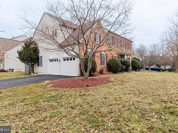 2nd image of 6239 Willowfield Way