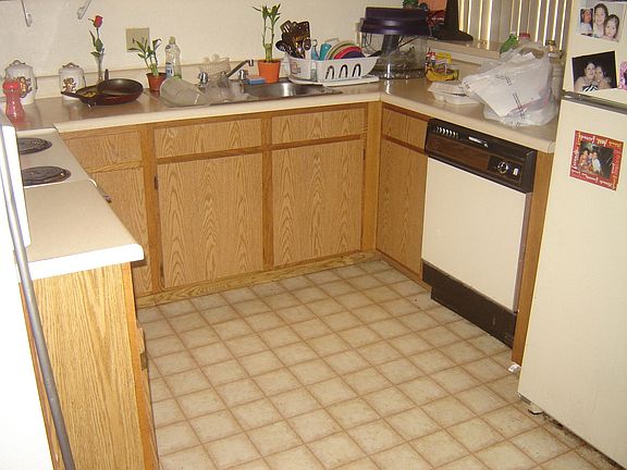 kitchen  (before)