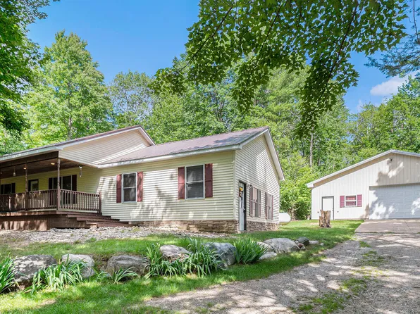 4743 Wyndhurst Ct, Elmira, MI 49730