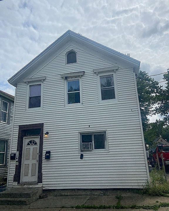 2nd image of 607 Lenox Ave