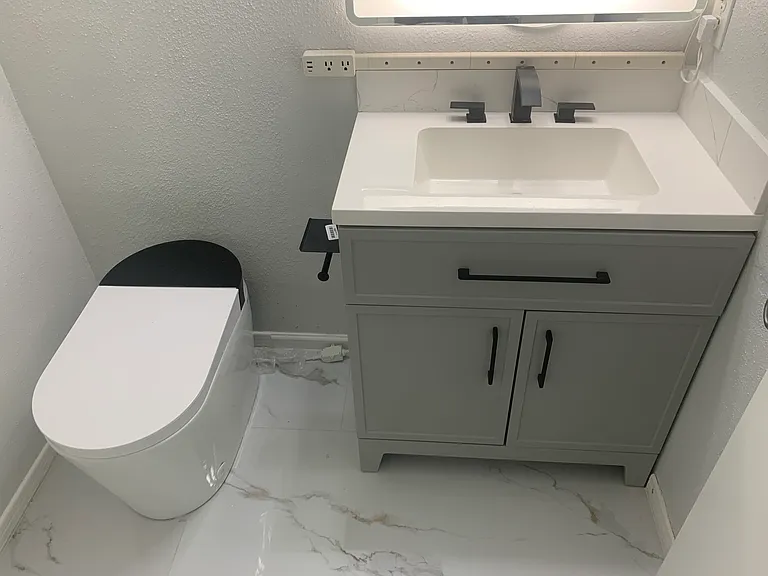 6.PowderRoom-SmartToilet