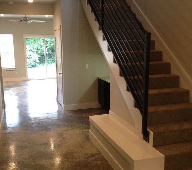 1st image of 2718 W Wildwood Dr