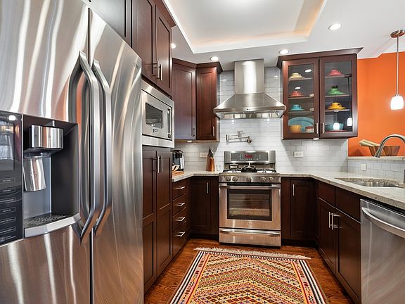 5th image of 6335 N Magnolia Ave APT 2S