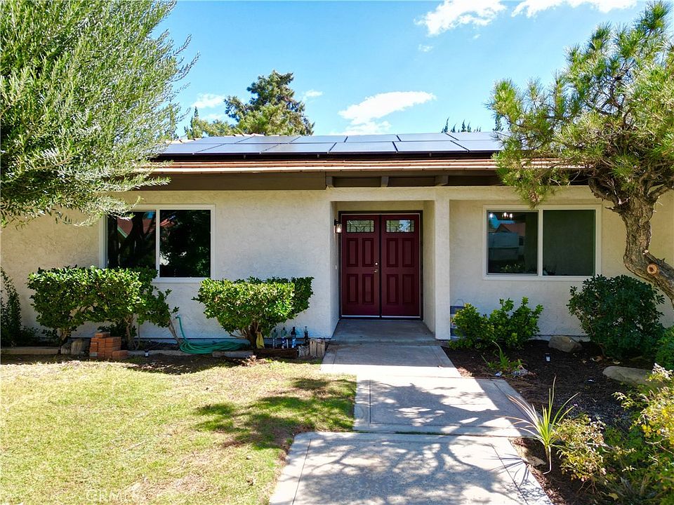 1st image of 42944 Beau Ville Ct