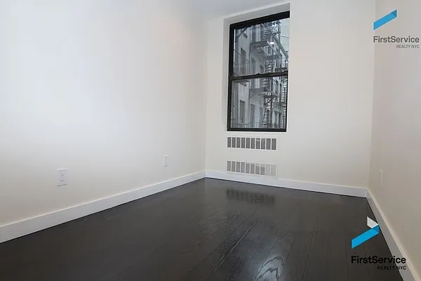 Rented by FirstService Realty (legacy) | media 34