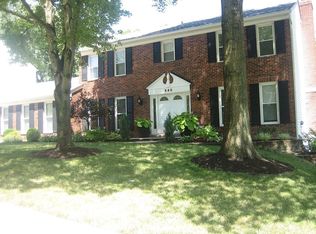 540 Westernmill Dr, Chesterfield, MO 63017