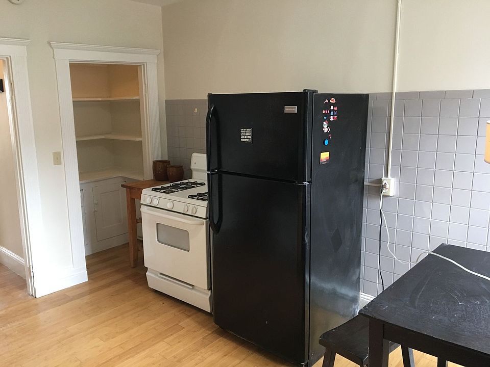 2nd image of 1680 Commonwealth Ave #7R