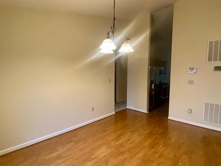 9504 S Royal Crest Ct — Photo 11