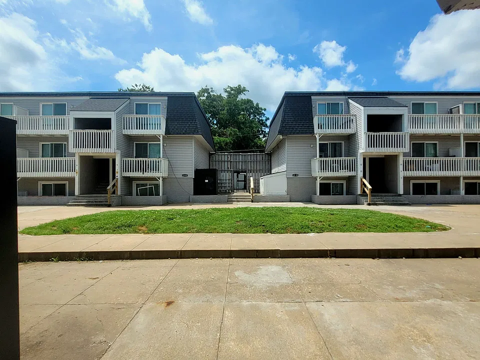 Building Photo 5