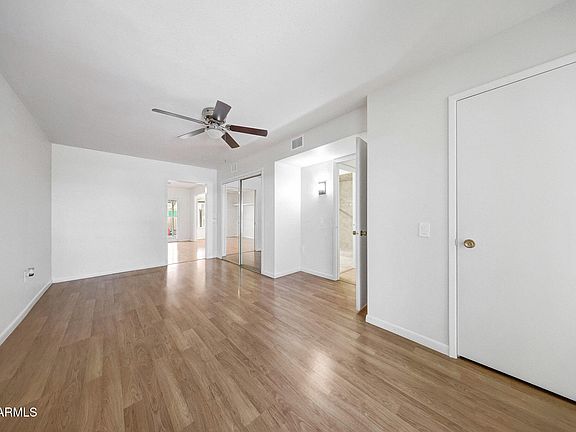 4th image of 10246 W PALMERAS Drive