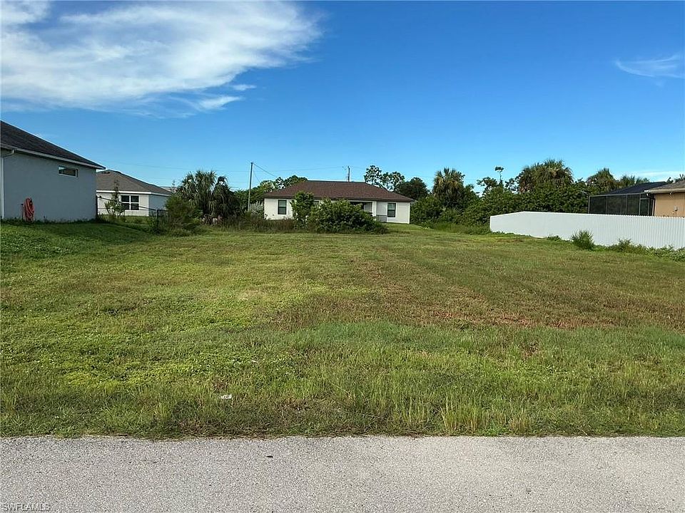 1st image of 4132 NE 22nd AVE