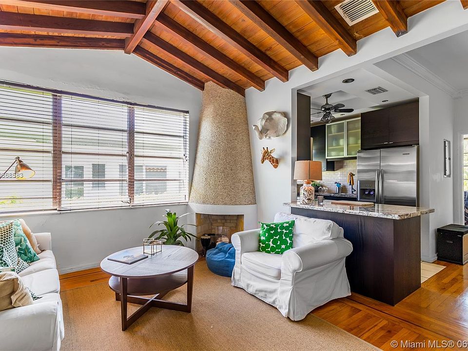 1st image of 1344 Euclid Ave APT 3