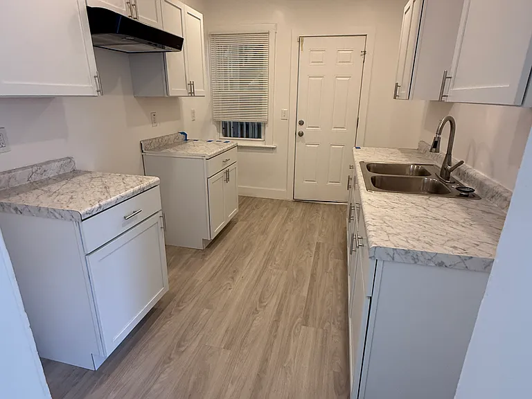 15203 Kinsman Rd #2 — Photo 14
