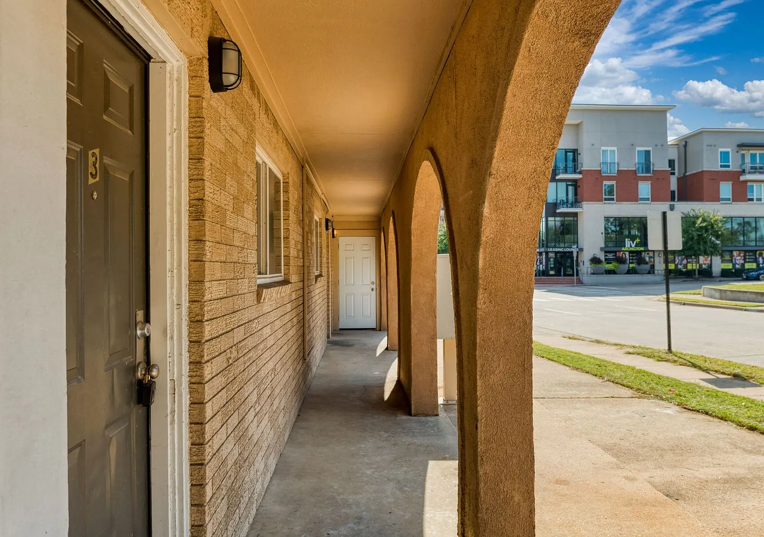 Campus Vista — Photo 4