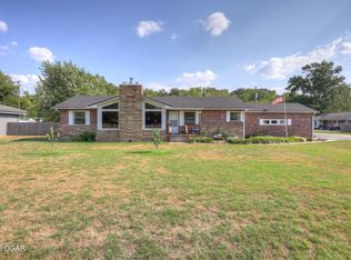1606 Frisco St, Seneca, MO 64865