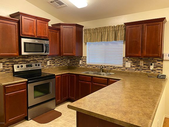 3rd image of 37116 W Amalfi Ave