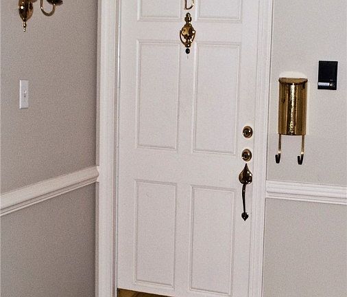 4th image of 214 Woodmere Dr APT D
