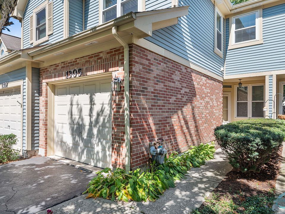 1305 Rhodes Ln, Naperville, IL 60540 Zillow