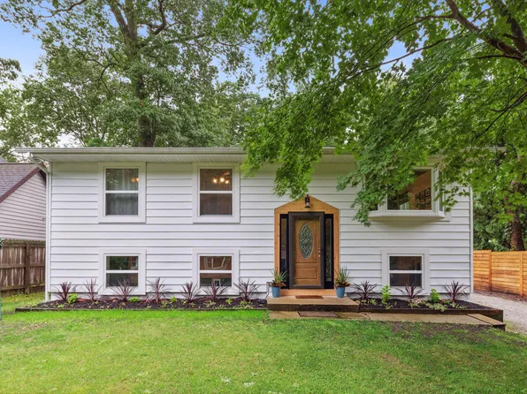 3705 Meadow Dr, Michigan City, IN 46360