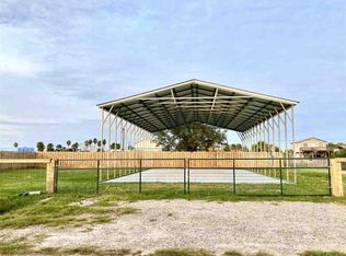 1116 N Tinkle Ln, Crystal Beach, TX 77650