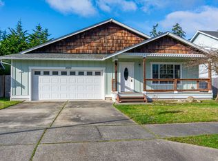 1000 NW Longview Dr, Oak Harbor, WA 98277
