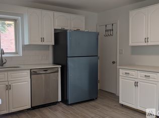 4 Kippy Dr #1, Waban, MA 02468