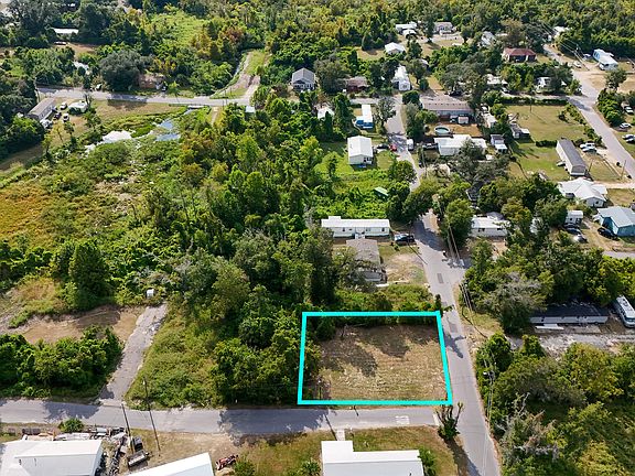 3rd image of 525 Bayou Ave