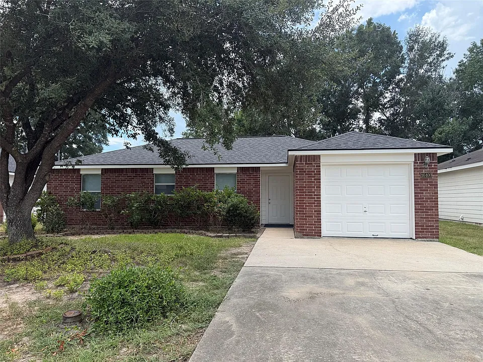 16400 Many Trees Ln