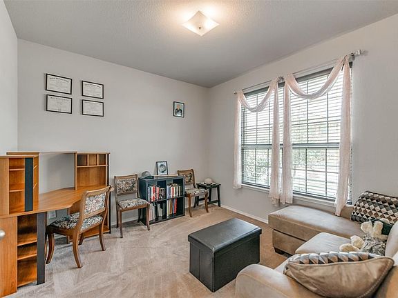 3rd image of 10601 Hartley Ln