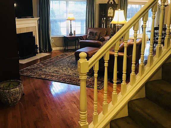 3rd image of 5366 Primrose Hill Dr
