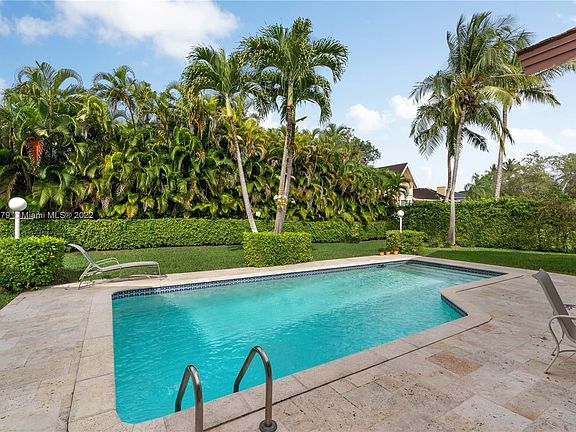 4th image of 7700 Los Pinos Blvd
