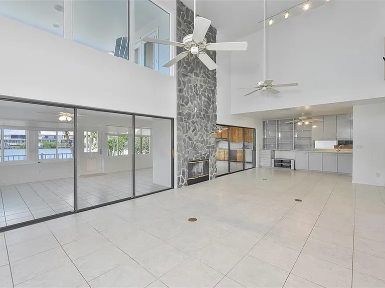 929 Symphony Isles Blvd — Photo 10