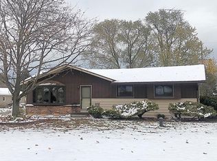 1221 93rd Ave, Kenosha, WI 53144