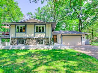 4800 261st St, Wyoming, MN 55092